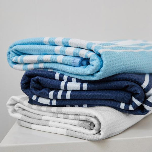 Dock & Bay Quick Dry Travel Towel - 100% Recycled material