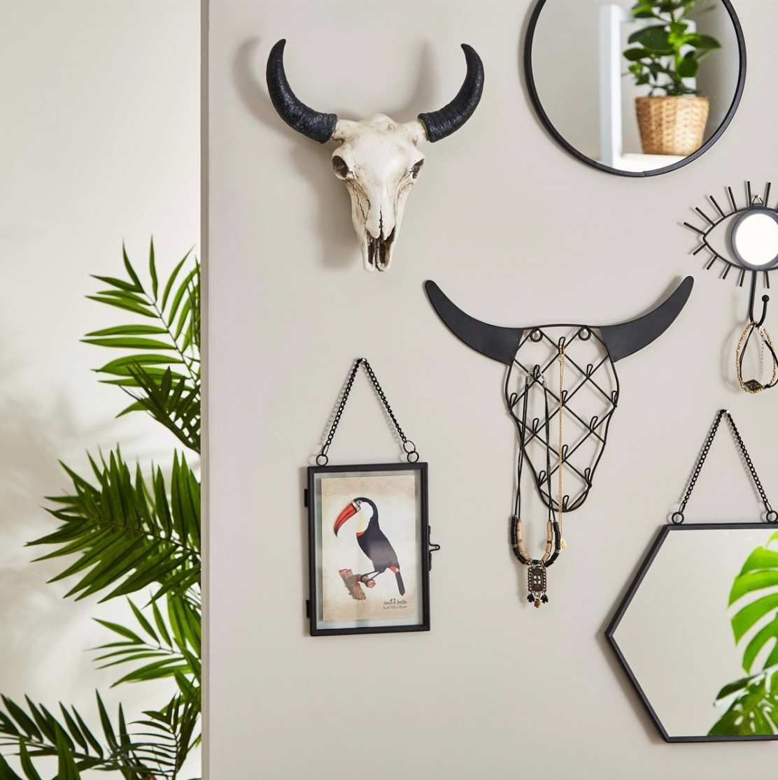 Sass & Belle Jet Black Round Circle Mirror - WanderbugUK