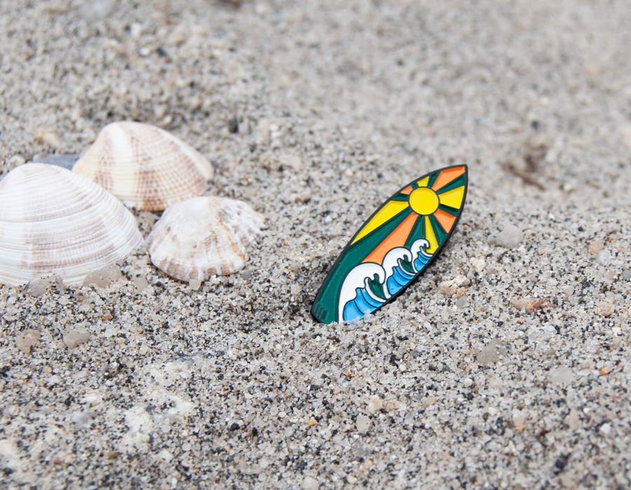 Surfboard Enamel pin - WanderbugUK