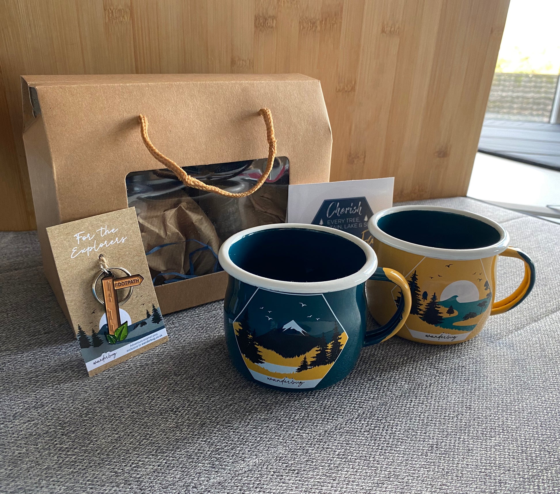 Campervan Gift Box Hamper Set - 2 x Enamel Mugs plus keyring - WanderbugUK